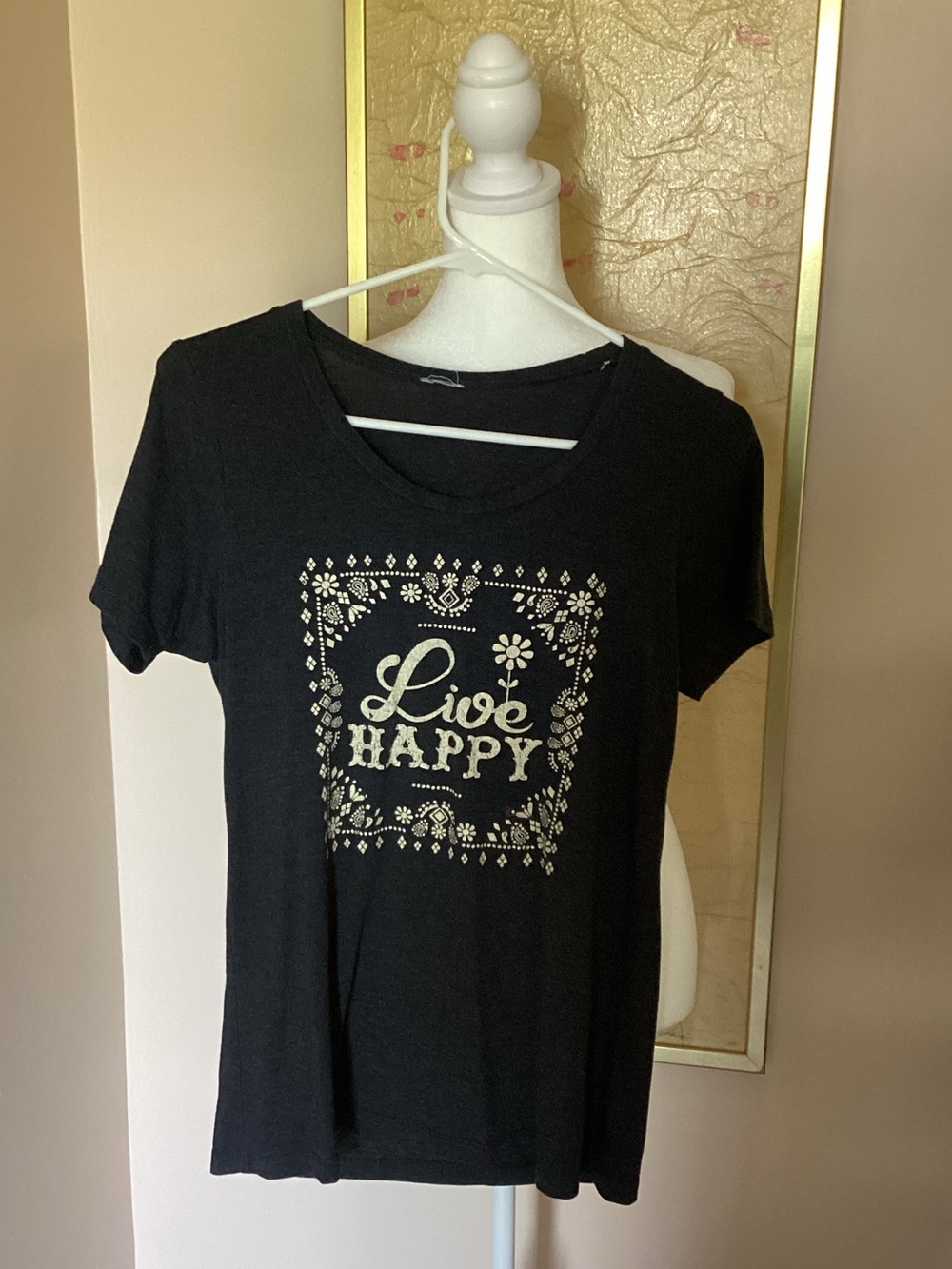 Live Happy Black Graphic Tee - Women's Casual Top